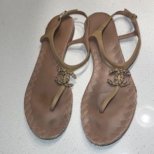 Chanel cc thong sandals.